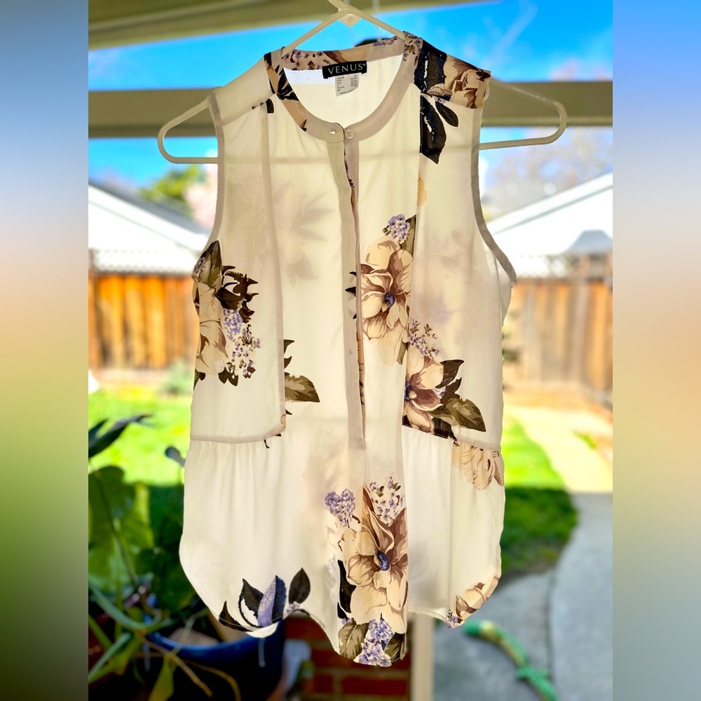 Venus Womens Blouse White Multicolor Floral Sleeveless - Size XS